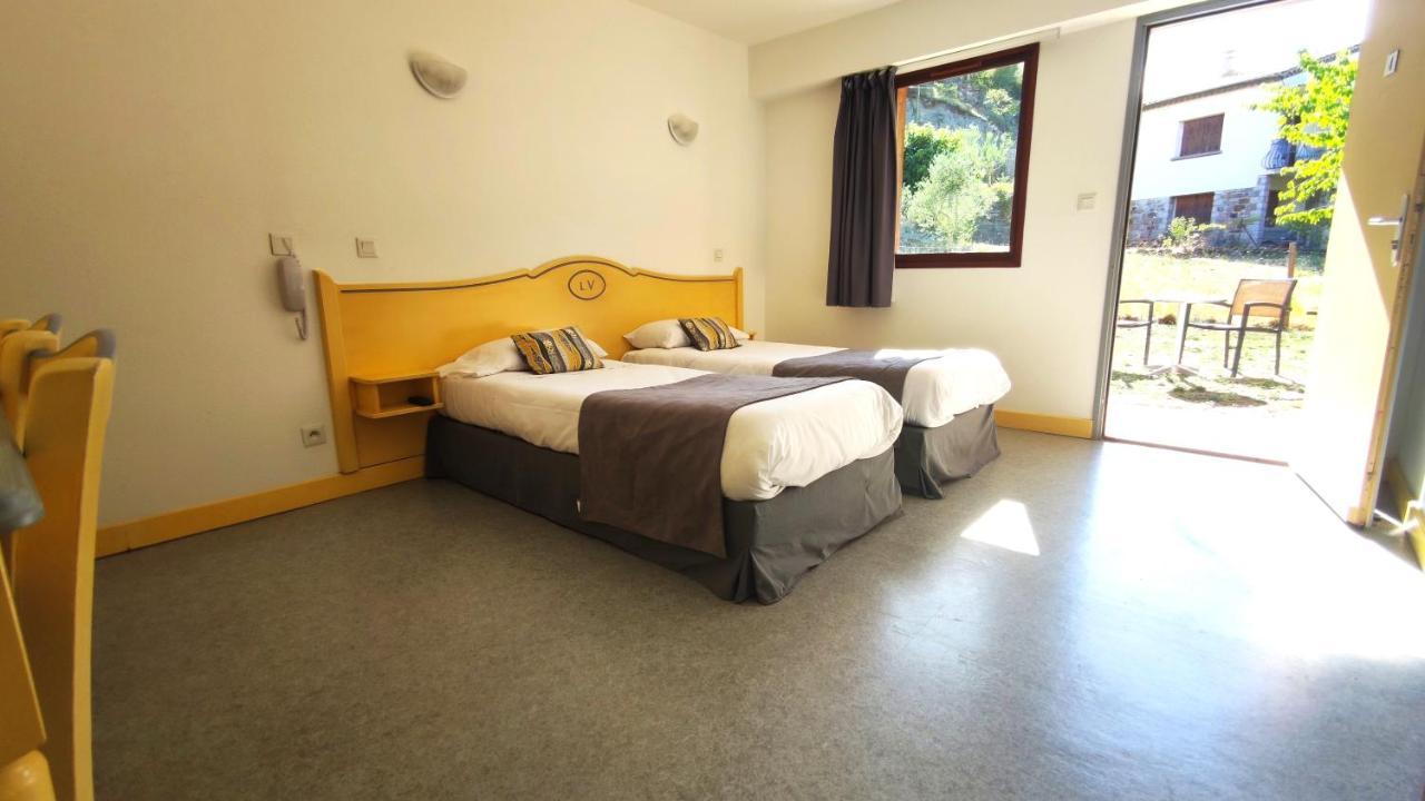 Hotel Le Vanseen Les Vans Exterior foto
